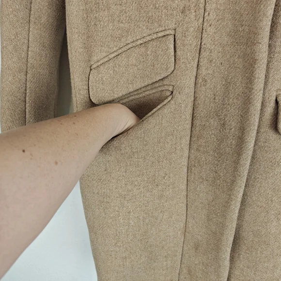 J.Crew Cocoon Coat Italian Stadium-Cloth Wool SANDSTONE - BEIGE Sz 2 (Stains) - Picture 12 of 16